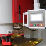 Máy đột thủy lực CNC 