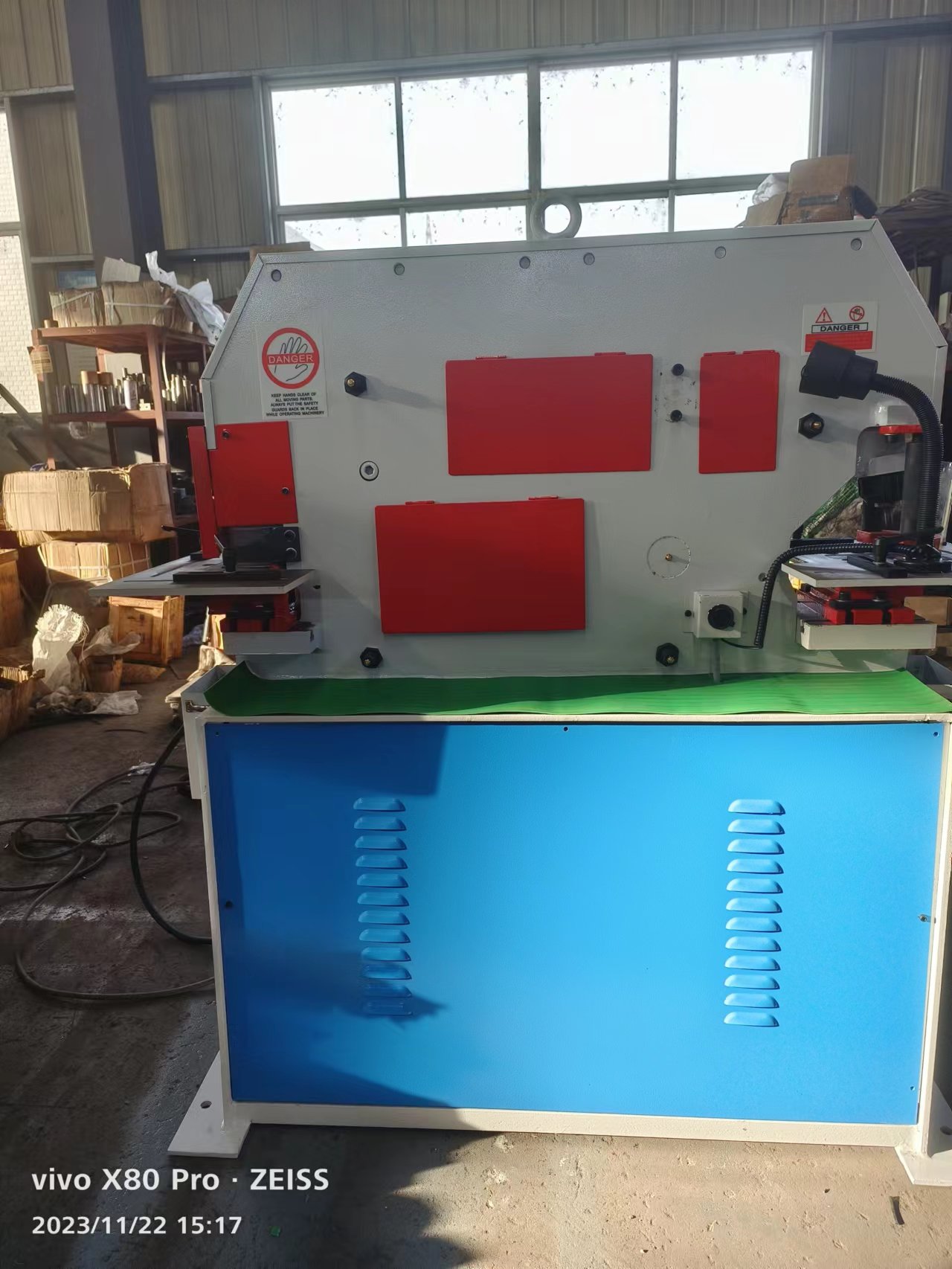 bàn giao tại xưởng khách